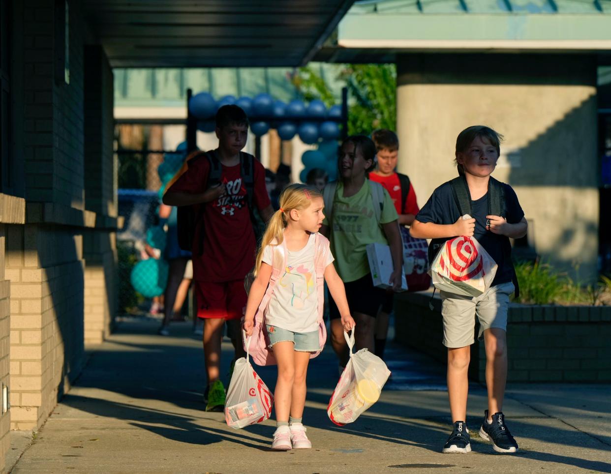 Students head to classes during the first day back to school at Horizon Elementary in Port Orange, Monday, Aug. 14, 2023. 