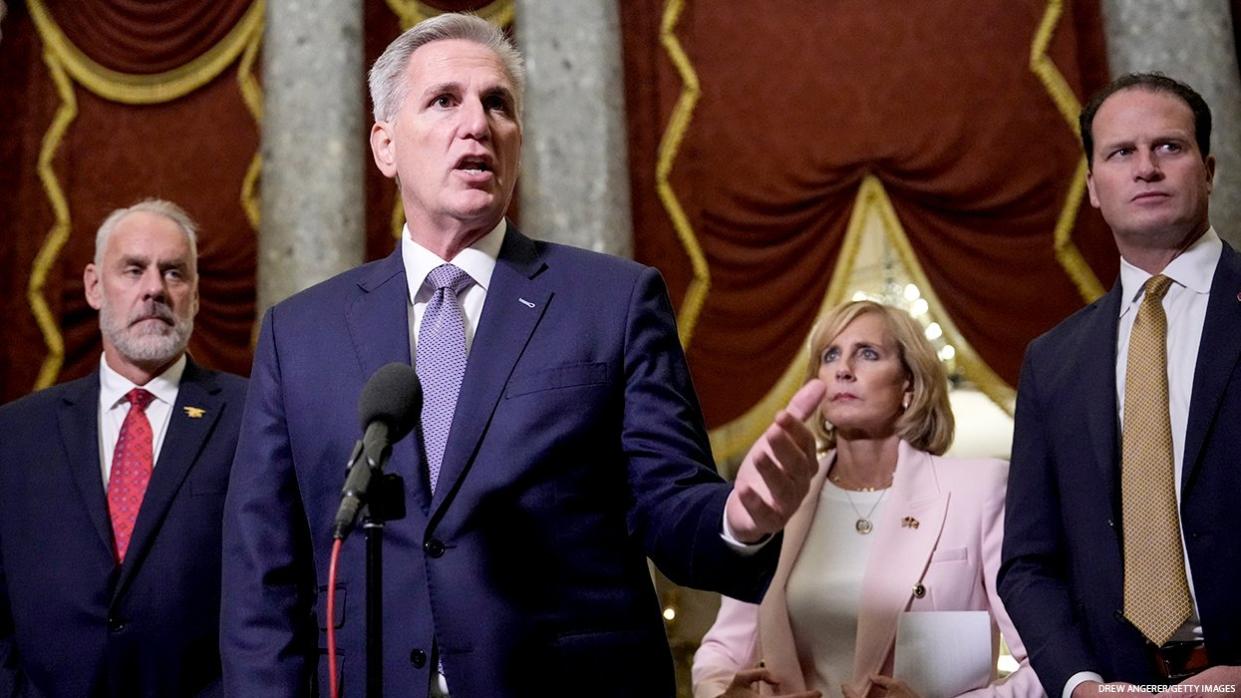 Kevin McCarthy (foreground) and other Republican lawmakers