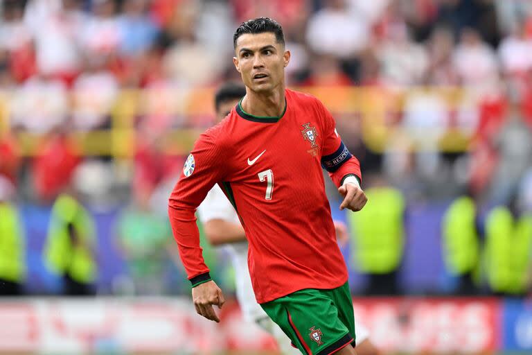 Cristiano Ronaldo es el máximo anotador de la historia de la Eurocopa, donde Portugal tendrá el lunes su partido de octavos de final.