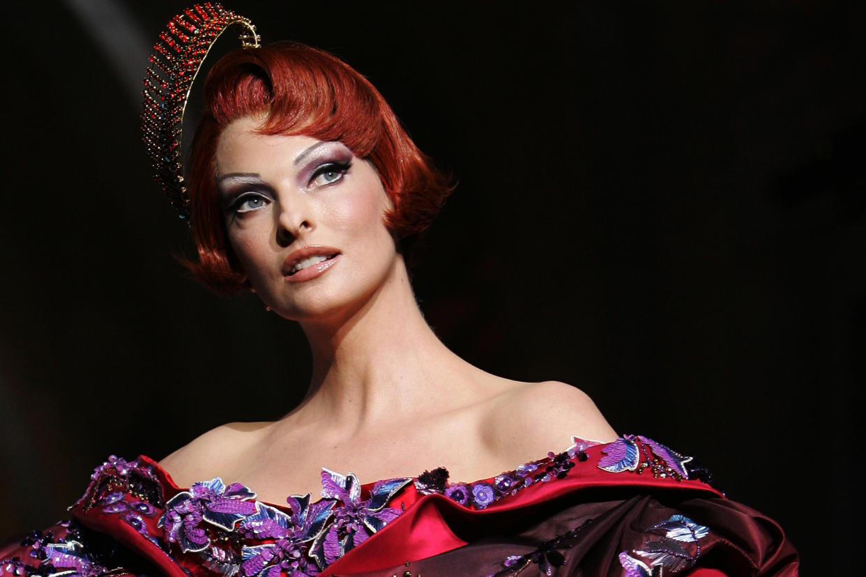 Linda Evangelista walks down the catwalk in Versaille, France, on July 2, 2007. (Toni Anne Barson Archive / WireImage)