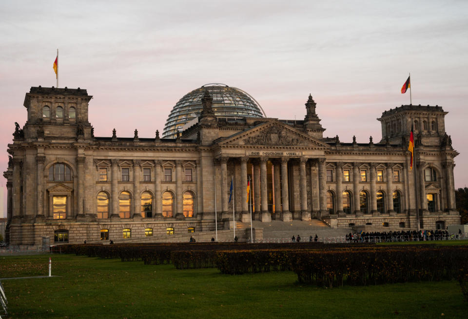 Der deutsche Reichstag. - Copyright: picture alliance/dpa | Christophe Gateau