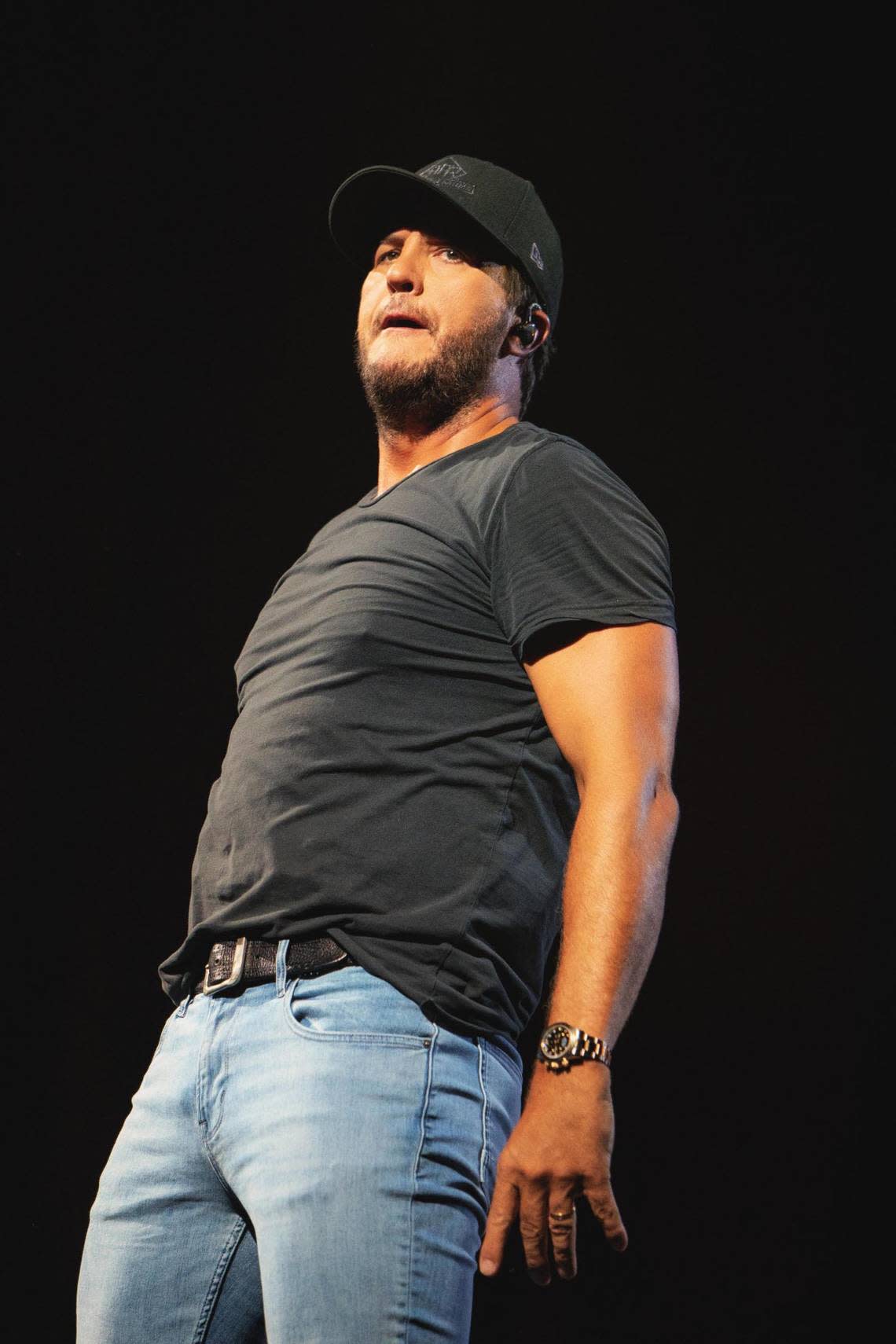 This review of Luke Bryan’s Charlotte show may not seem positive. But