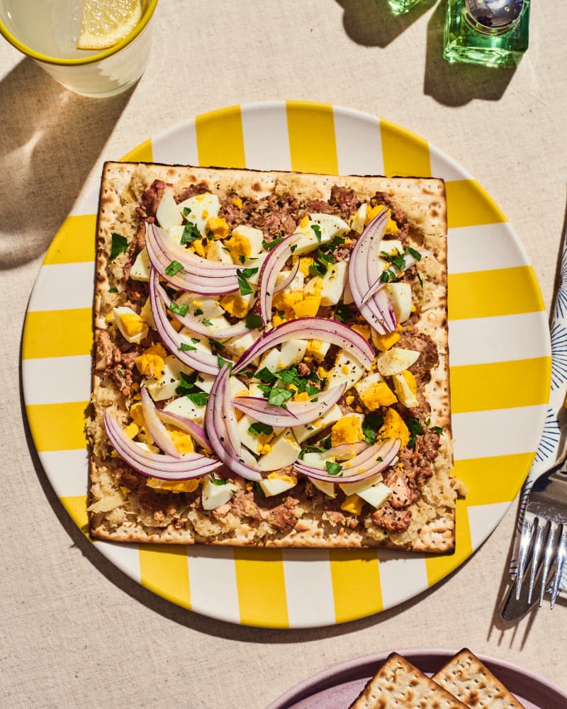 Matzo Sandwiches with Chopped Liver, Onions and Egg 