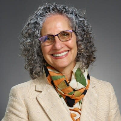 Dra. Devorah Lieberman, presidenta emérita de la Universidad de La Verne
