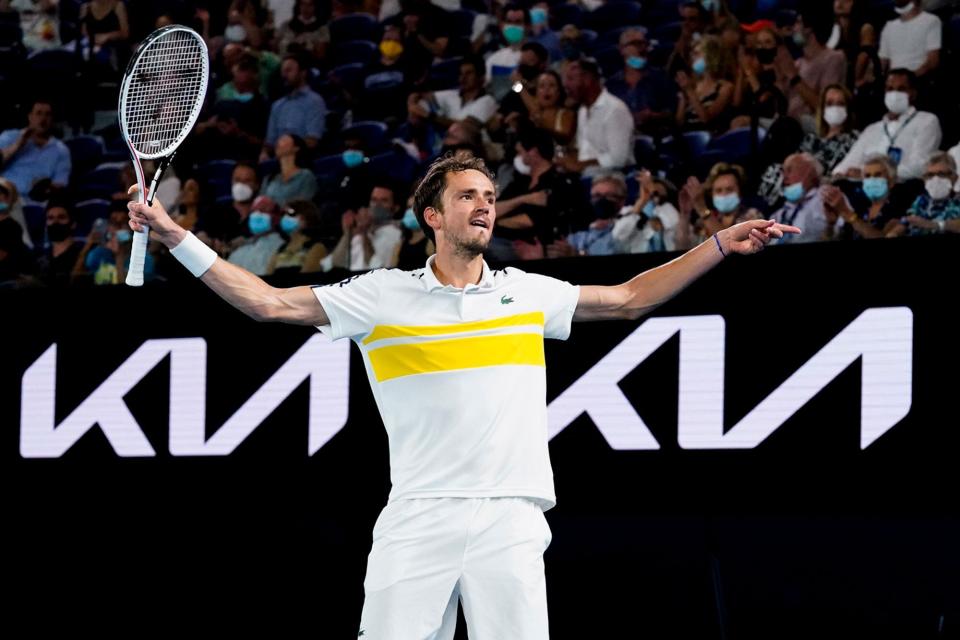 Daniil Medvedev, de extraordinarios cierre de 2020 y apertura de 2021, desbancará a Rafael Nadal del segundo puesto mundial.