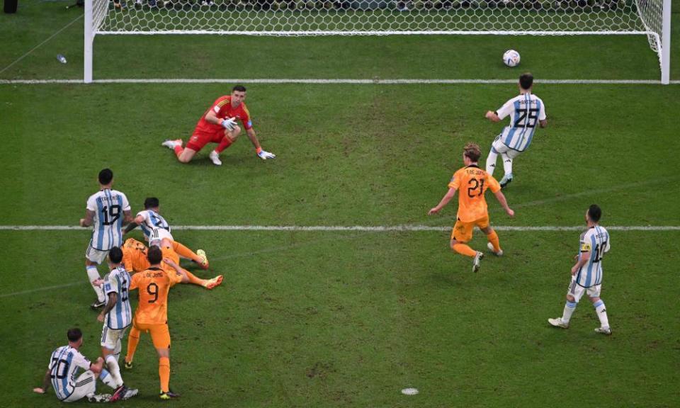 The grounded Wout Weghorst scores an audacious equaliser to force extra-time.