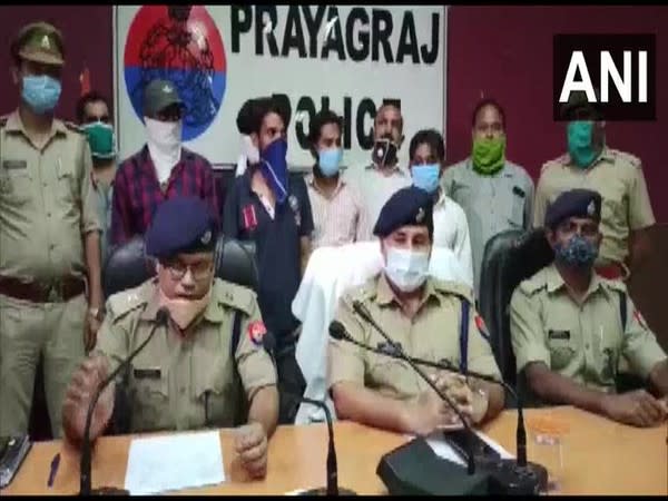 SP Dhaval Jaiswal along with other officials in a press conference on Saturday. photo/ANI