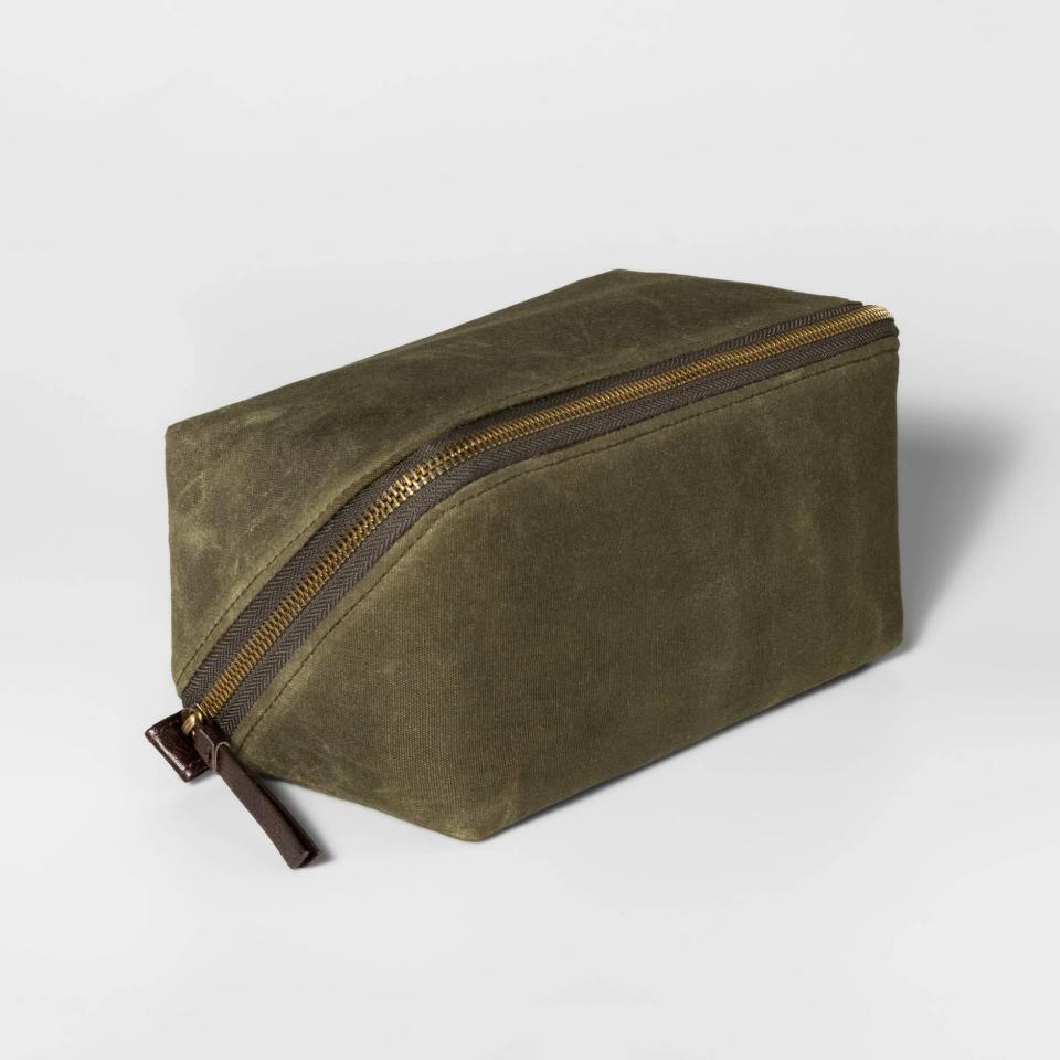 Goodfellow &amp; Co Olive Diagonal Zip Kit