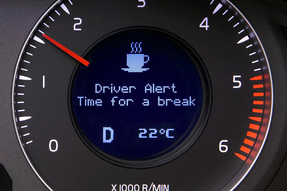 越來越多新車都配備了疲勞駕駛警示系統。