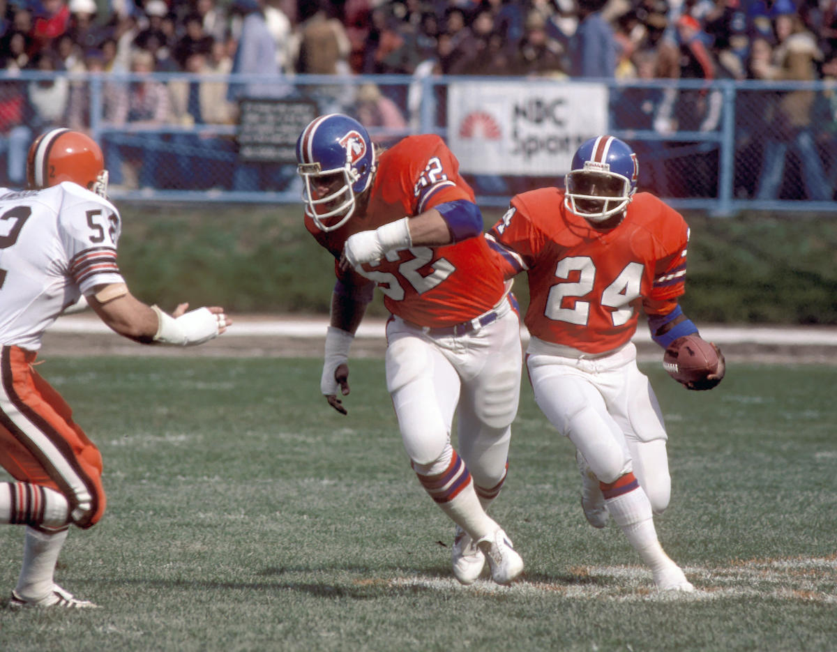 Otis Armstrong dead at 70: Denver Broncos running back passes away as  teammates pay tribute