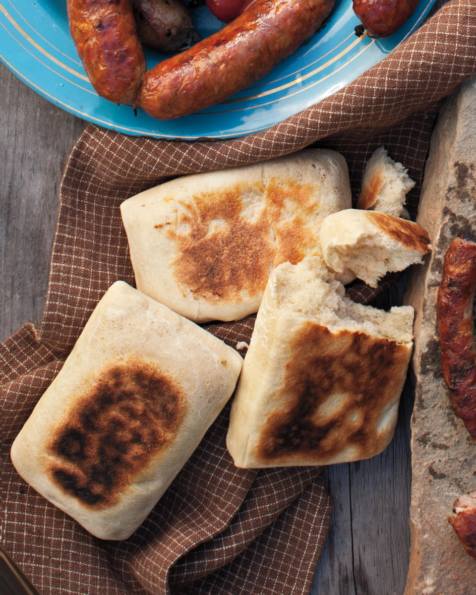 Skillet Breads with Grilled Sausages