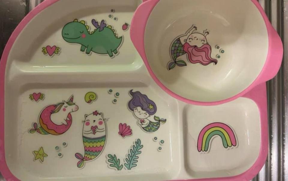 Aldi plate set in rainbow design.