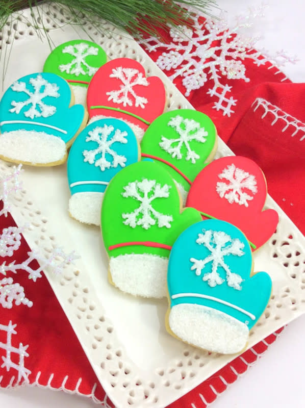 <p>Served Up With Lov</p><p>These cookies might look fancy, but are super simple to make.</p><p><strong>Get the recipe: <a href="https://www.servedupwithlove.com/2017/12/snow-mitten-sugar-cookies.html" rel="nofollow noopener" target="_blank" data-ylk="slk:Snow Mitten Sugar Cookies;elm:context_link;itc:0;sec:content-canvas" class="link ">Snow Mitten Sugar Cookies</a></strong></p>