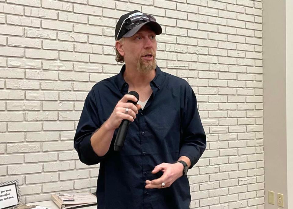 Founder of TN Actors Networking Tony Caudill gives a message of mutual support for all actors at an industry mixer held at the Farragut Community Center Tuesday, March 29, 2022.
