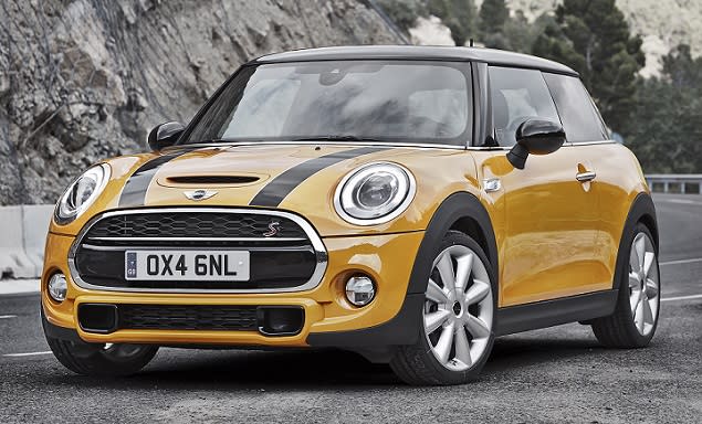 2017 Mini Cooper 2-Door Hardtop photo