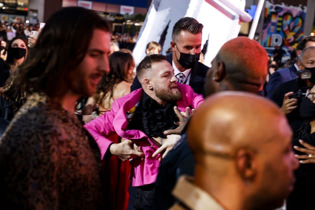 Conor McGregor and Machine Gun Kelly (Photo: JASON SZENESJASON SZENES/EPA-EFE/Shutterstock)