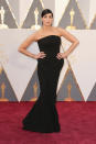 <p>Funny girl Sarah Silverman looks super serious — and incredibly beautiful — in a strapless black gown.<i> (Photo: Getty Images)</i></p>