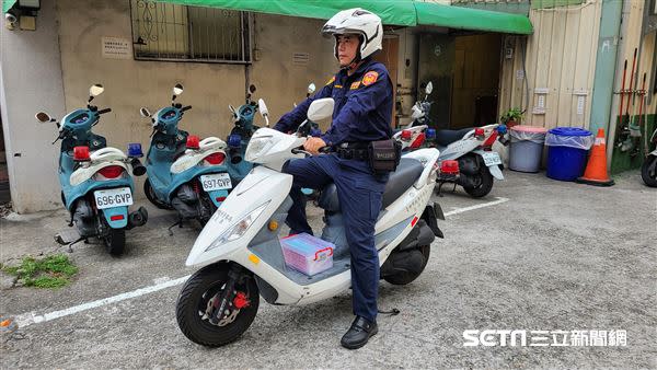 中市交大供值勤警員汽機車配有防疫簡易盒。（圖／翻攝畫面）