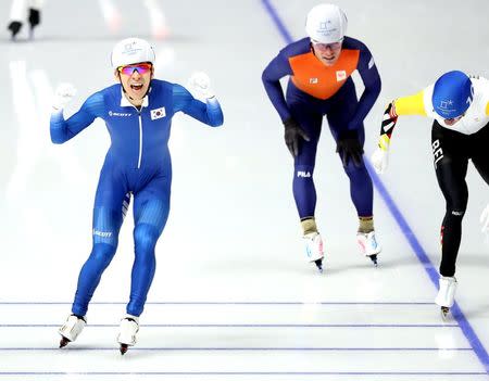 REFILE - CORRECTING ID Speed Skating - Pyeongchang 2018 Winter Olympics - Men's Mass Start competition finals - Gangneung Oval - Gangneung, South Korea - February 24, 2018 - Seung-Hoon Lee of South Korea reacts after winning a gold medal. REUTERS/Lucy Nicholson