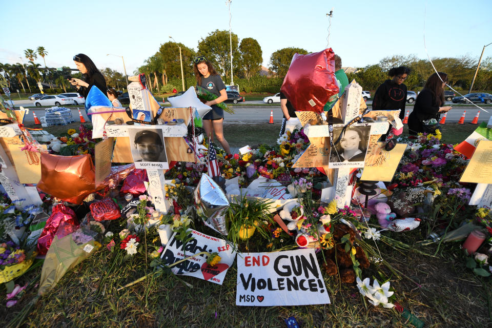 <p>A General view of a make shift memorial after the Stoneman Douglas High School Shooting on February 22, 2018 in Parkland, Fla. (Photo: MPI04/MediaPunch/IPX/AP) </p>