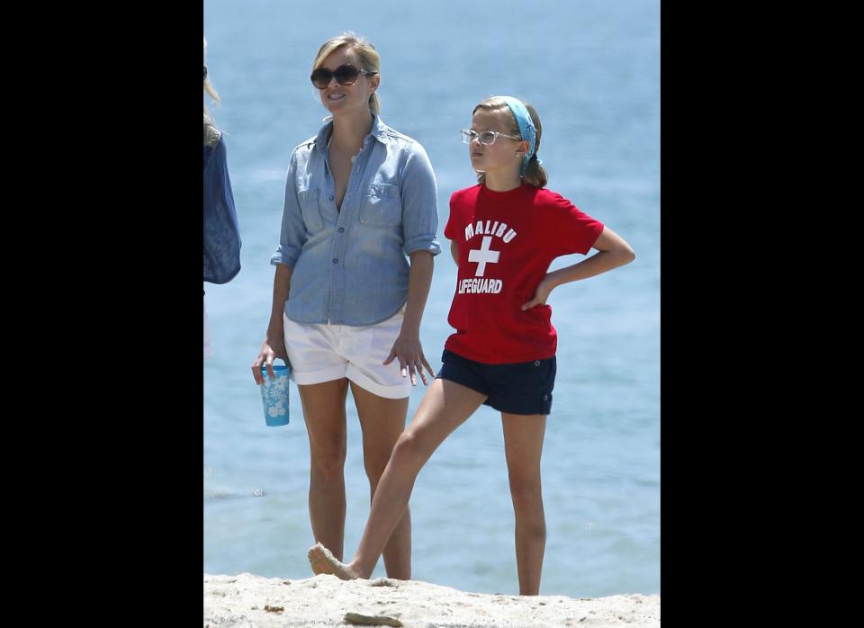 Reese Witherspoon enjoyed a stroll on the beach with her daughter Ava and some friends during a Fourth of July party in Malibu, California.  