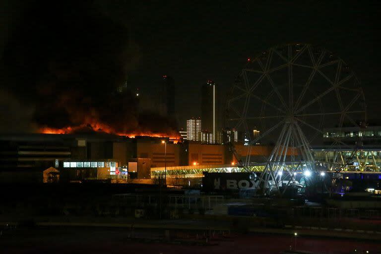 El incendio en la sala de conciertos en Moscú