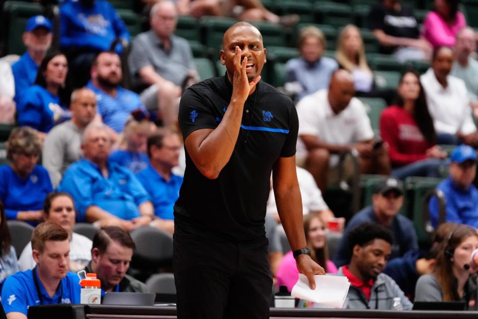 Memphis Tigers head coach Penny Hardaway shouts instructions from the sideline against the Stanford Cardinal during the second half at ESPN Wide World of Sports.