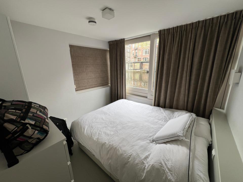 bedroom in amsterdam