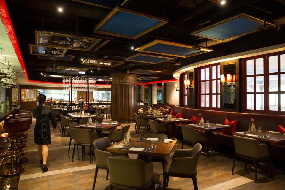 空間打造成歐式古典路線的「Fresh & Aged Italian Steak House」。