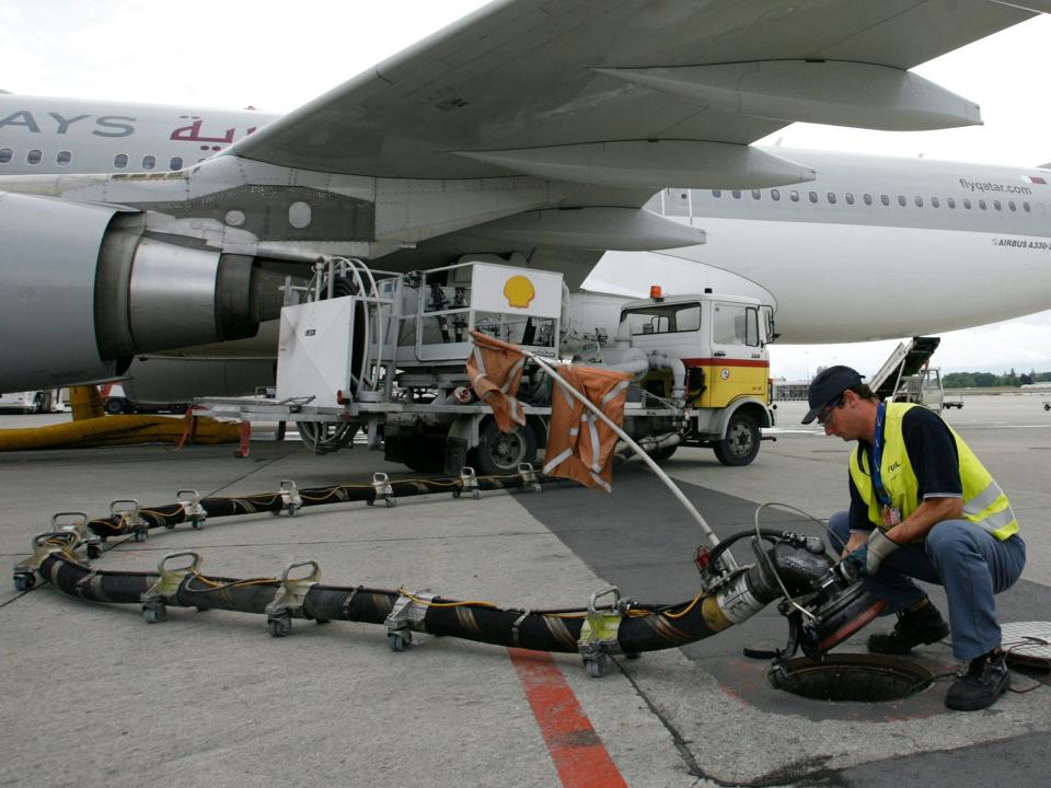 Aircraft fueling