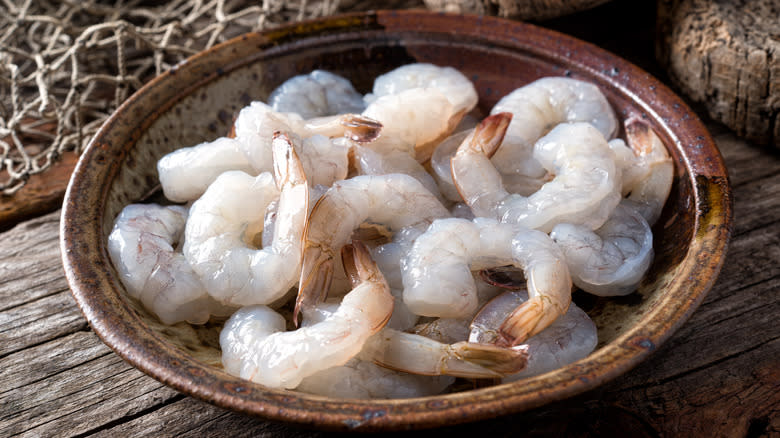 raw white shrimp in bowl