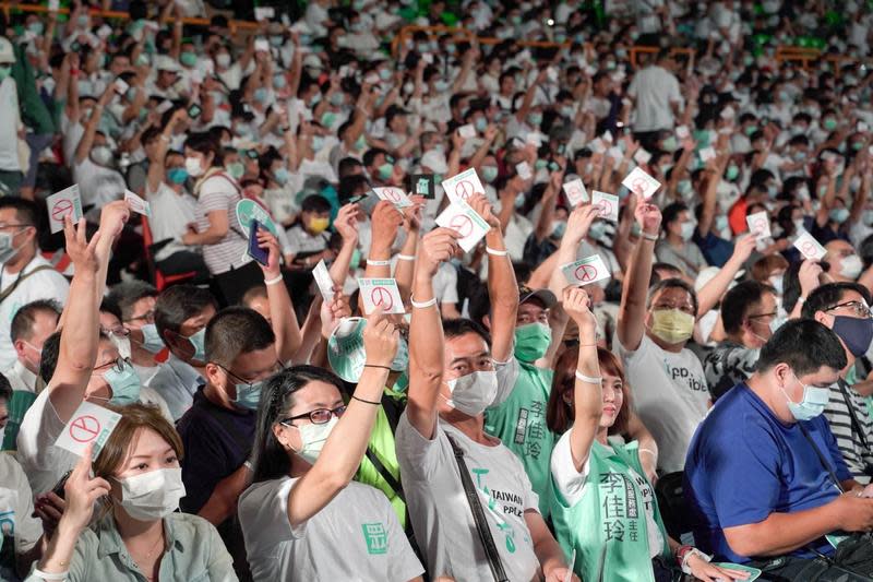 台灣民眾黨今舉行創黨以來首次的黨員大會，共超過2,600名黨員出席。（民眾黨提供）