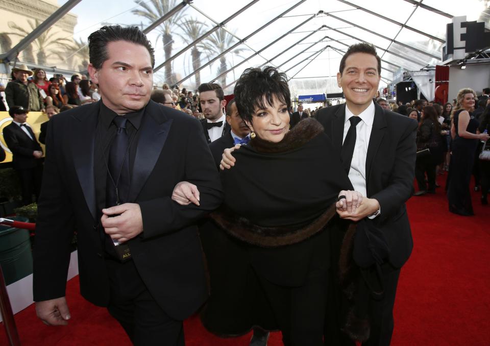 Actress Liza Minelli arrives at the 20th annual Screen Actors Guild Awards in Los Angeles, California January 18, 2014. REUTERS/Mario Anzuoni (UNITED STATES - Tags: ENTERTAINMENT) (SAGAWARDS-ARRIVALS)