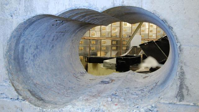 Hatton Garden burglar Basil walks like Charlie Chaplin court told