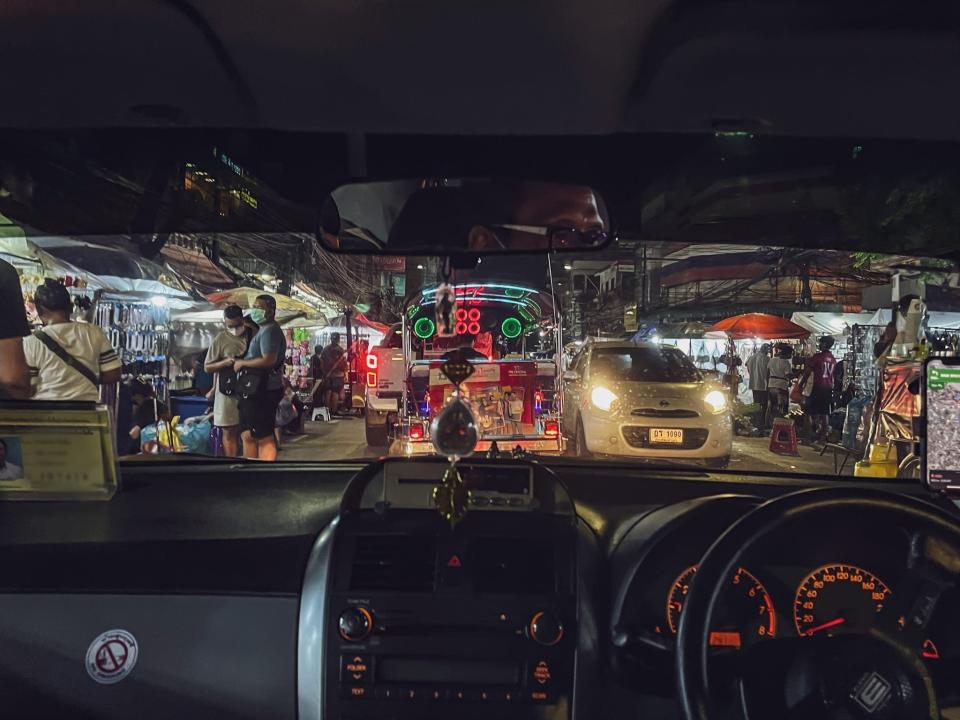 Night markets in Chakkrawat.