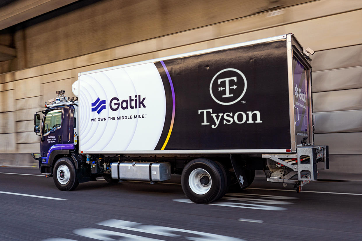 Tyson Foods, Inc. and Gatik AI Inc. are testing autonomous trucks to deliver cold food from the plant to the storage facility. (Courtesy: Tyson Foods). 