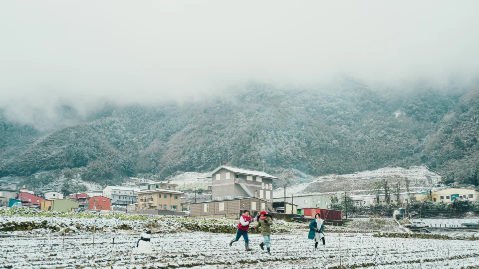 &#x00300a;&#x0054c8;&#x0052c7;&#x005bb6;&#x00300b;&#x0062cd;&#x004e0b;&#x0096e3;&#x005f97;&#x0096ea;&#x00666f;&#x003002;&#x00ff08;&#x005716;&#x00ff0f;&#x0083ef;&#x006620;&#x00ff09;