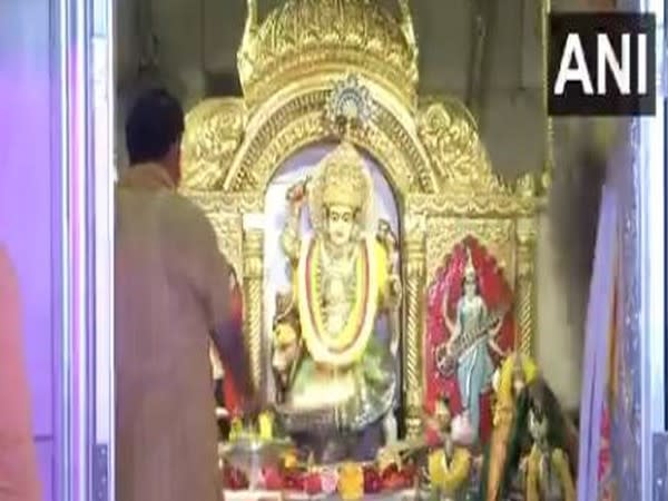 Visuals from Jhandewalan temple, Delhi on Wednesday. Photo/ANI