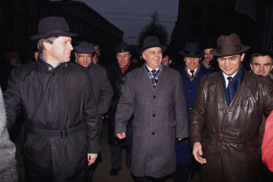 <div class="inline-image__title">541802488</div> <div class="inline-image__caption"><p>President Leonid Kravchuk leaves the polling station during voting for the Ukrainian Independence Referendum.</p></div> <div class="inline-image__credit">Photo by Georges DeKeerle/Sygma via Getty Images</div>