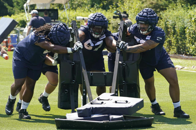 Seahawks offensive line ranked No. 13 by PFF going into Week 13