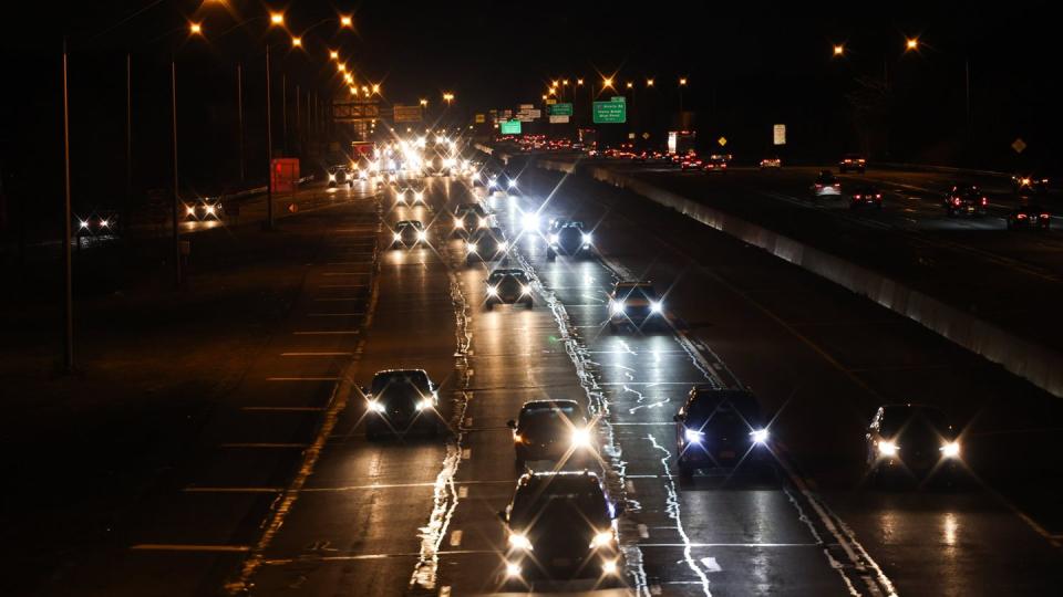 traffic on the long island expressway at night