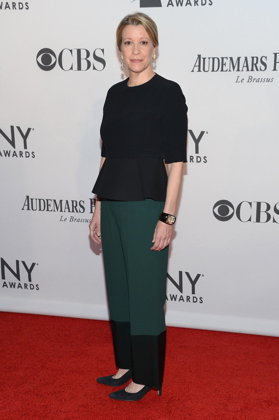 NEW YORK, NY - JUNE 10: Actress Linda Emond attends the 66th Annual Tony Awards at The Beacon Theatre on June 10, 2012 in New York City. (Photo by Mike Coppola/Getty Images)