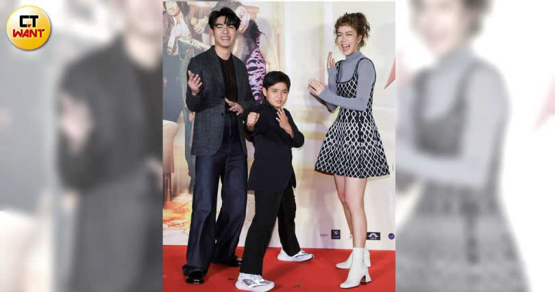 陳昊森（左起）、童星吳宗修、李霈瑜出席《小子》首映。（圖／趙文彬攝）