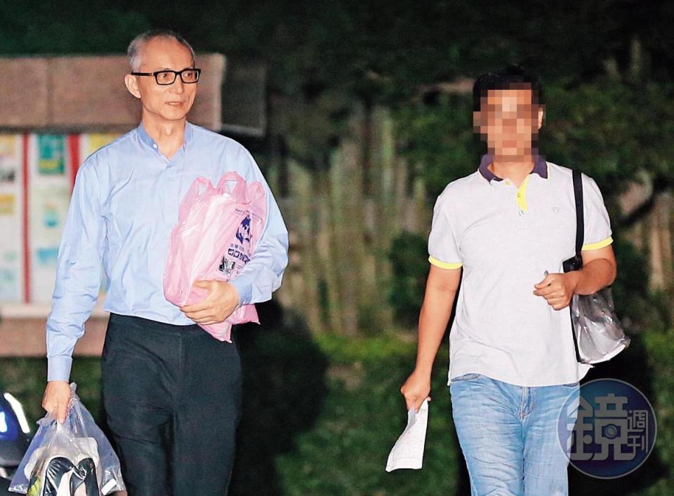 朱國榮因涉及龍邦炒股案被羈押多月，全案移審院方後，台北地院2016年4月裁定以天價4億元交保。