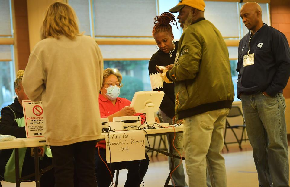 Voting was light at C.C. Woodson Community Center this morning aside from two voters around 7:30 a.m. Feb. 3.  (Alex Hicks Photo/Spartanburg Herald-Journal)