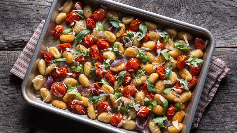 Sheet pan gnocchi with tomatoes