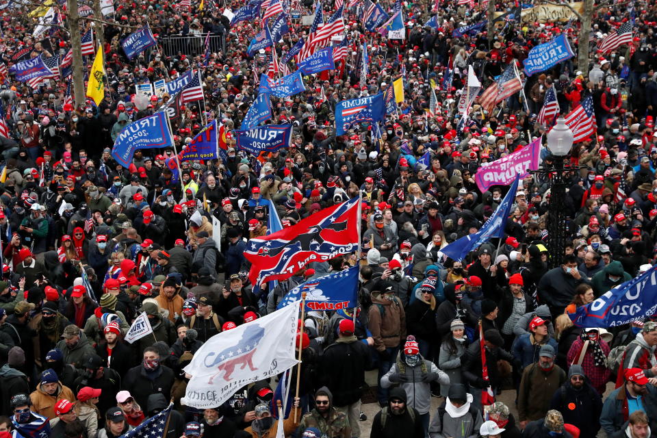 Una multitud enardecida irrumpió en el Capitolio de EEUU el 6 de enero de 2021 luego de asistir a un mitin de Donald Trump, quien los azuzó a marchar rumbo a la sede del Congreso. (Reuters)