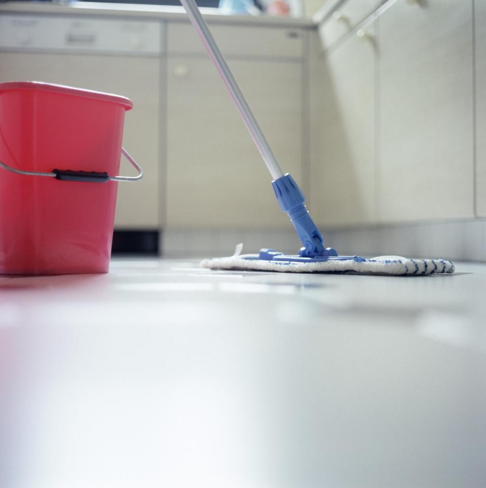 <p>If you cooked dinner, face it: You probably dropped food on the floor in the process. But thankfully all it takes is a quick Swiffer or sweep up after you finish the dishes to pick up those remnants — and ensure unwanted guests (*cough* bugs *cough*) don't get to 'em first.</p>