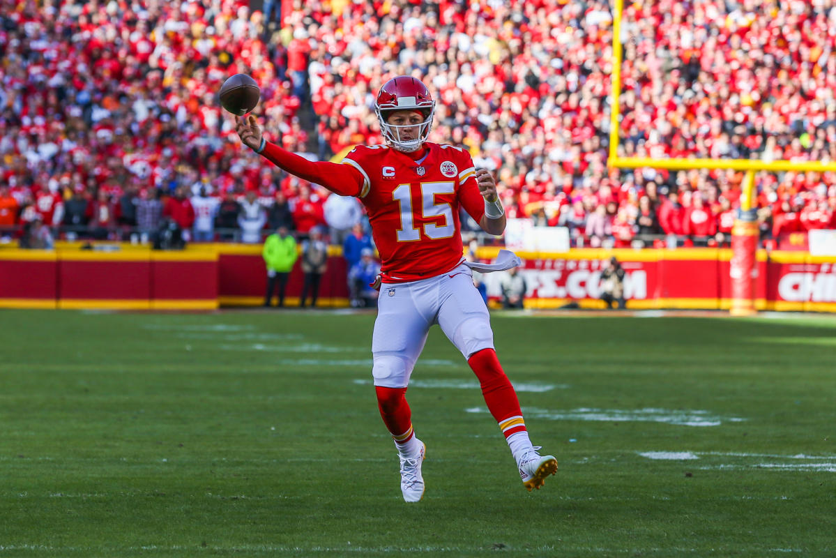 Chiefs to host Chargers in first Thursday Night Football game on