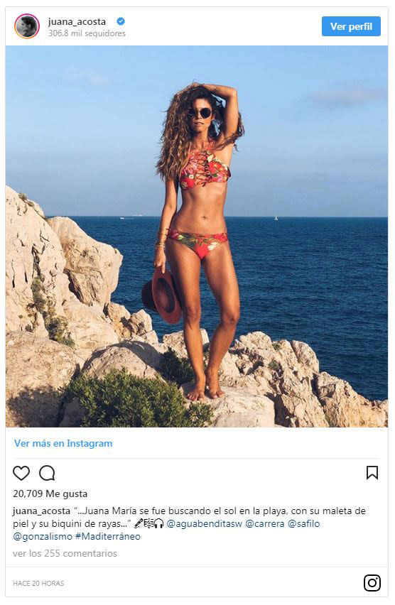 Juana Acosta y su espectacular posado en biquini